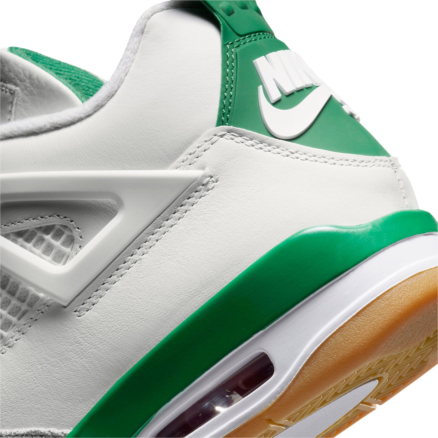 AJ4 Retro SB Pine Green