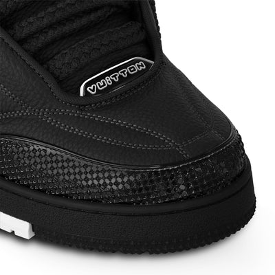 L-V Skate Grained Leather Trainer Black Sneaker